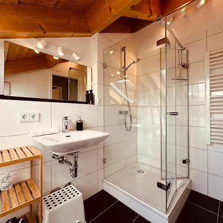 Alpenglueck Garmisch, Attic Apartment Garmisch-Partenkirchen
