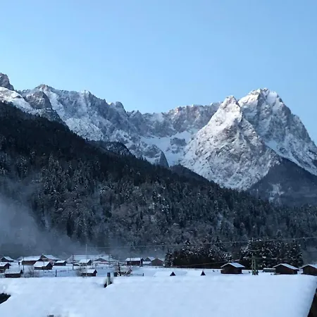Alpenglueck Garmisch, Attic * Garmisch-Partenkirchen