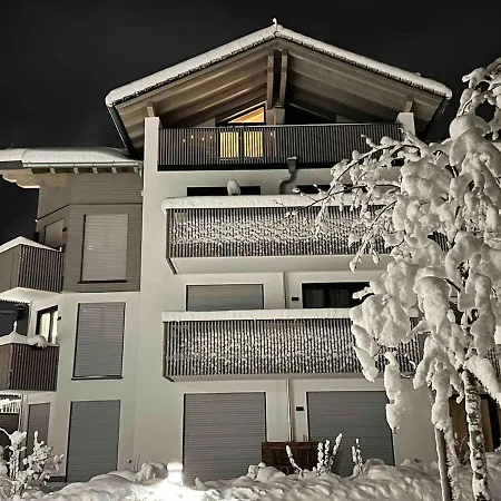 Alpenglueck Garmisch, Attic Apartment *