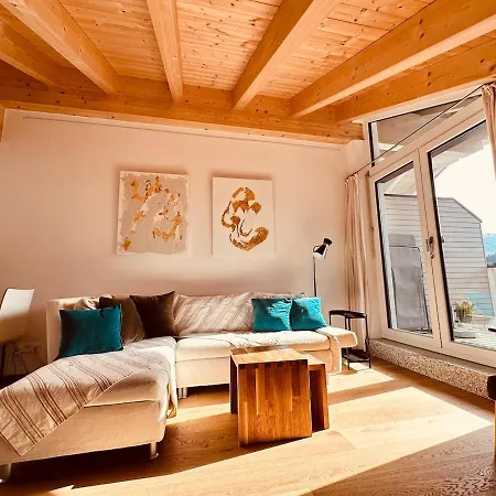 Alpenglueck Garmisch, Attic Apartment Garmisch-Partenkirchen