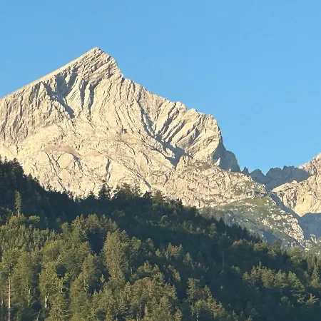Alpenglueck Garmisch, Attic *